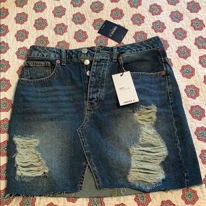 Forever 21 brand new denim skirt with tags ✨✨